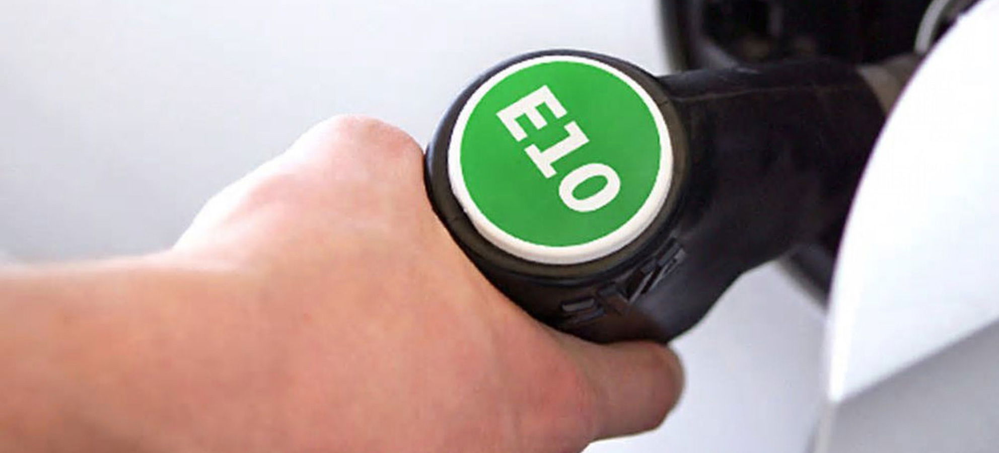 What does the E10 label on fuel pumps mean? - Ageas